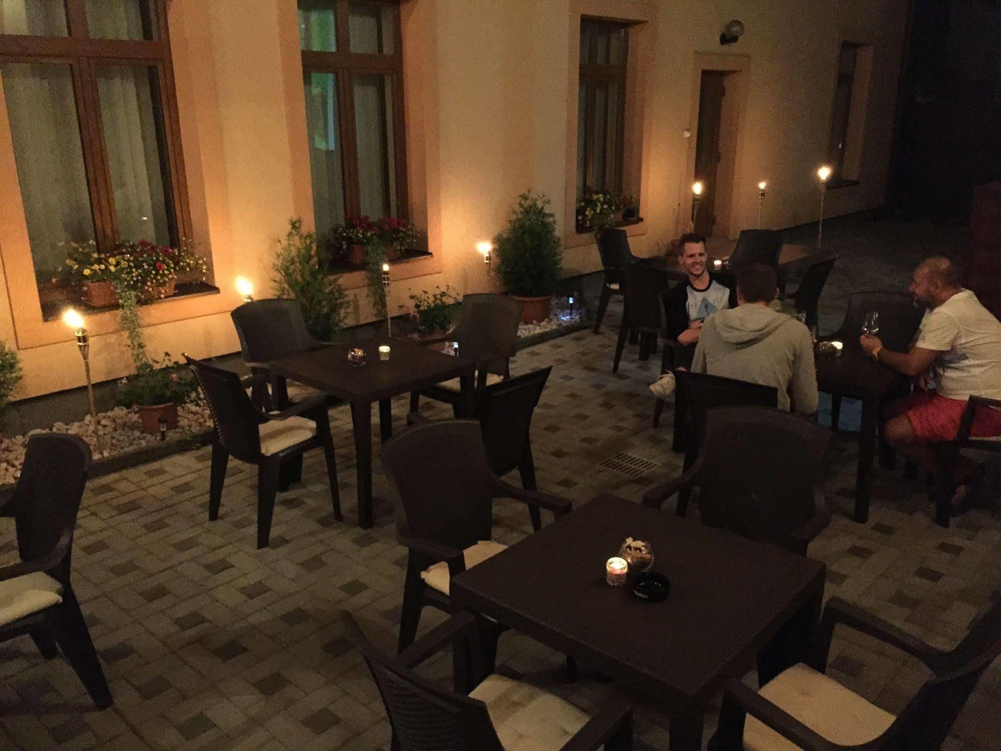 Garni Hotel Tatramonti Poprad Exterior photo